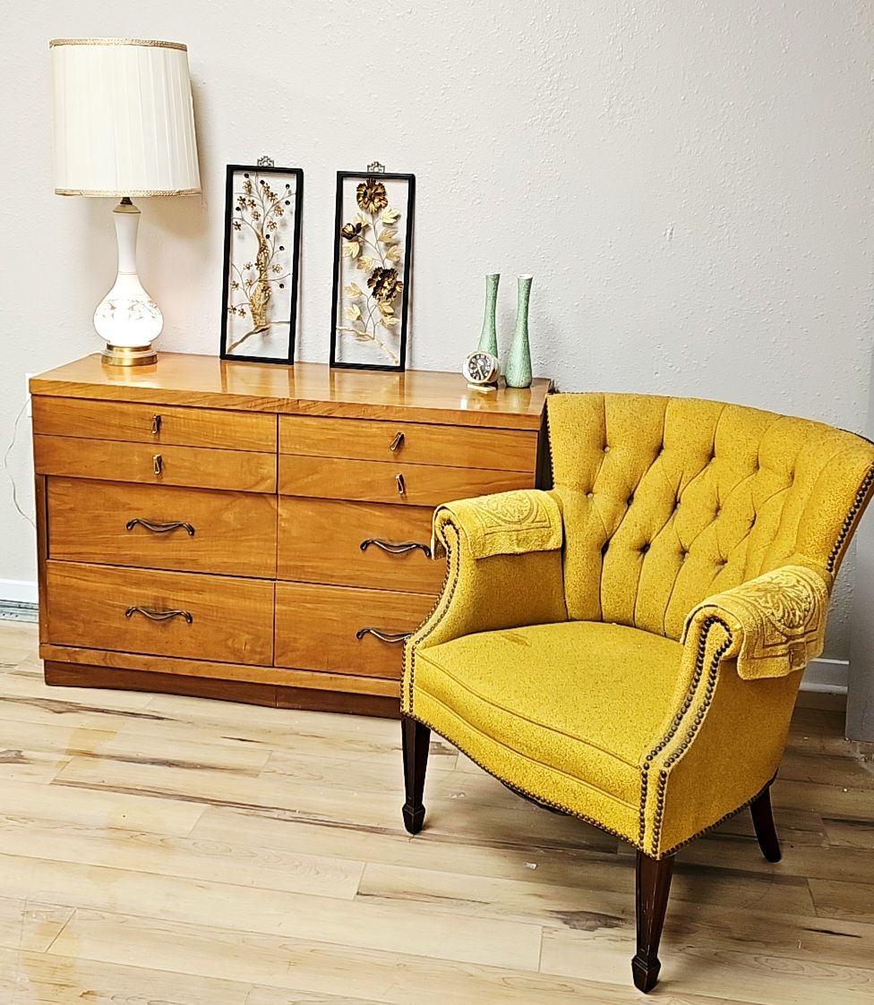 1758889601-shop page.jpg